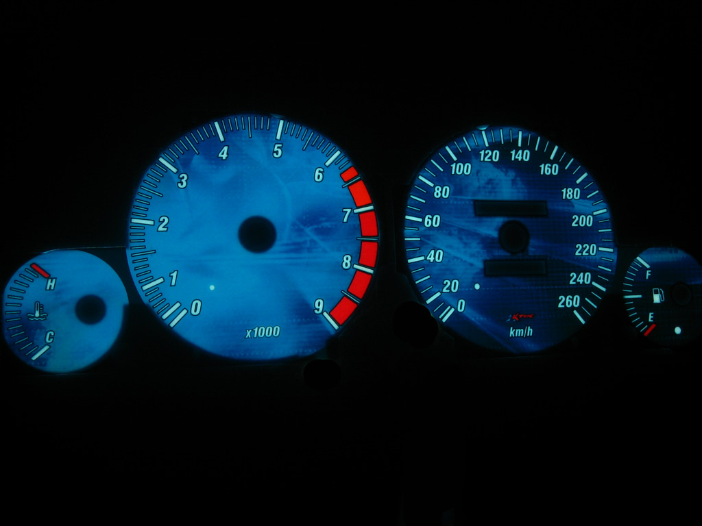 Honda prelude bb9   -  Plasmatachoscheiben leuchtend