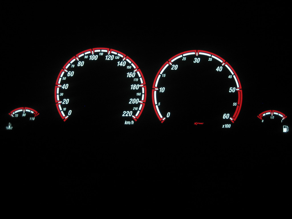 Peugeot 306 s2 diesel2   -  Plasmatachoscheiben leuchtend