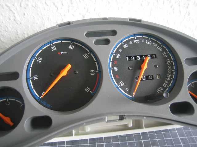 Opel tigra a opc   -  Plasmatachoscheiben Tags