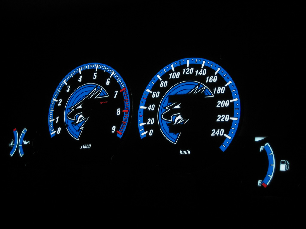 Mitsubishi eclipse d30 n4sg   -  Plasmatachoscheiben leuchtend